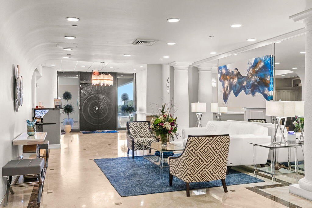 5380 North Ocean Drive, Unit 10G Singer Island, FL 33404 - Photo 24 of 48 Lobby