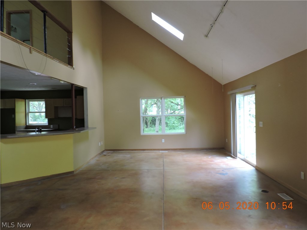 7099 Middle Ridge Road Madison, OH 44057 - Photo 8 of 22