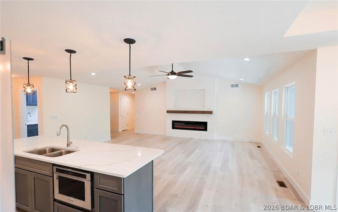 411 Cornett Branch Road Four Seasons, MO 65049 - Photo 4 of 53