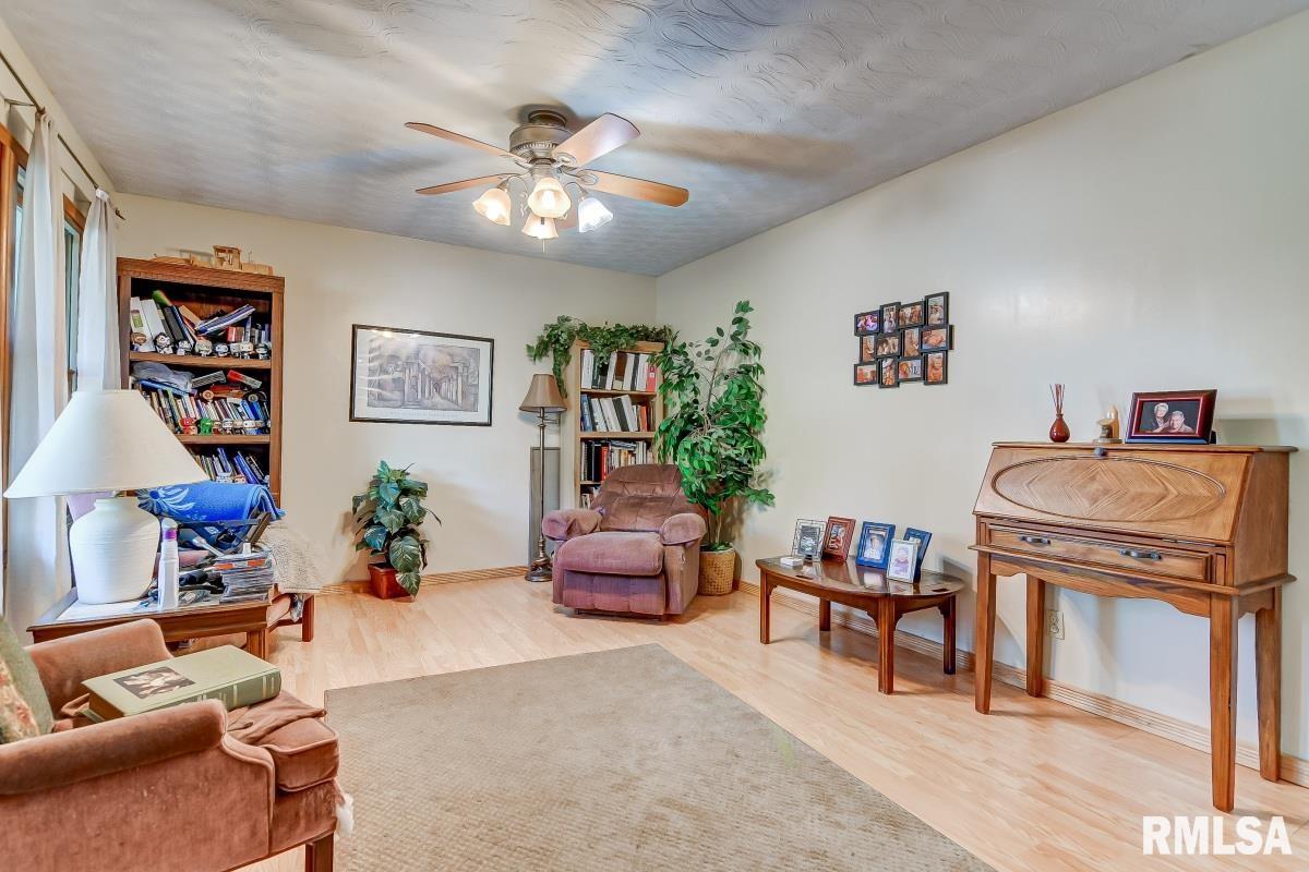 31 Providence Lane Springfield, IL 62711 - Photo 5 of 25 Gallery Image 5
