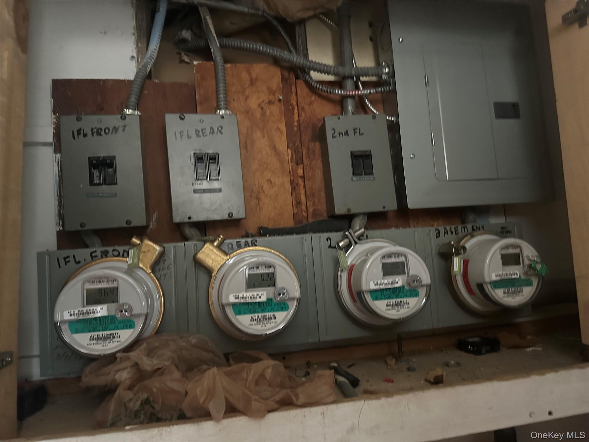 2969 Perry Avenue Bronx, NY 10458 - Photo 28 of 36 a utility room with dryer and washer
