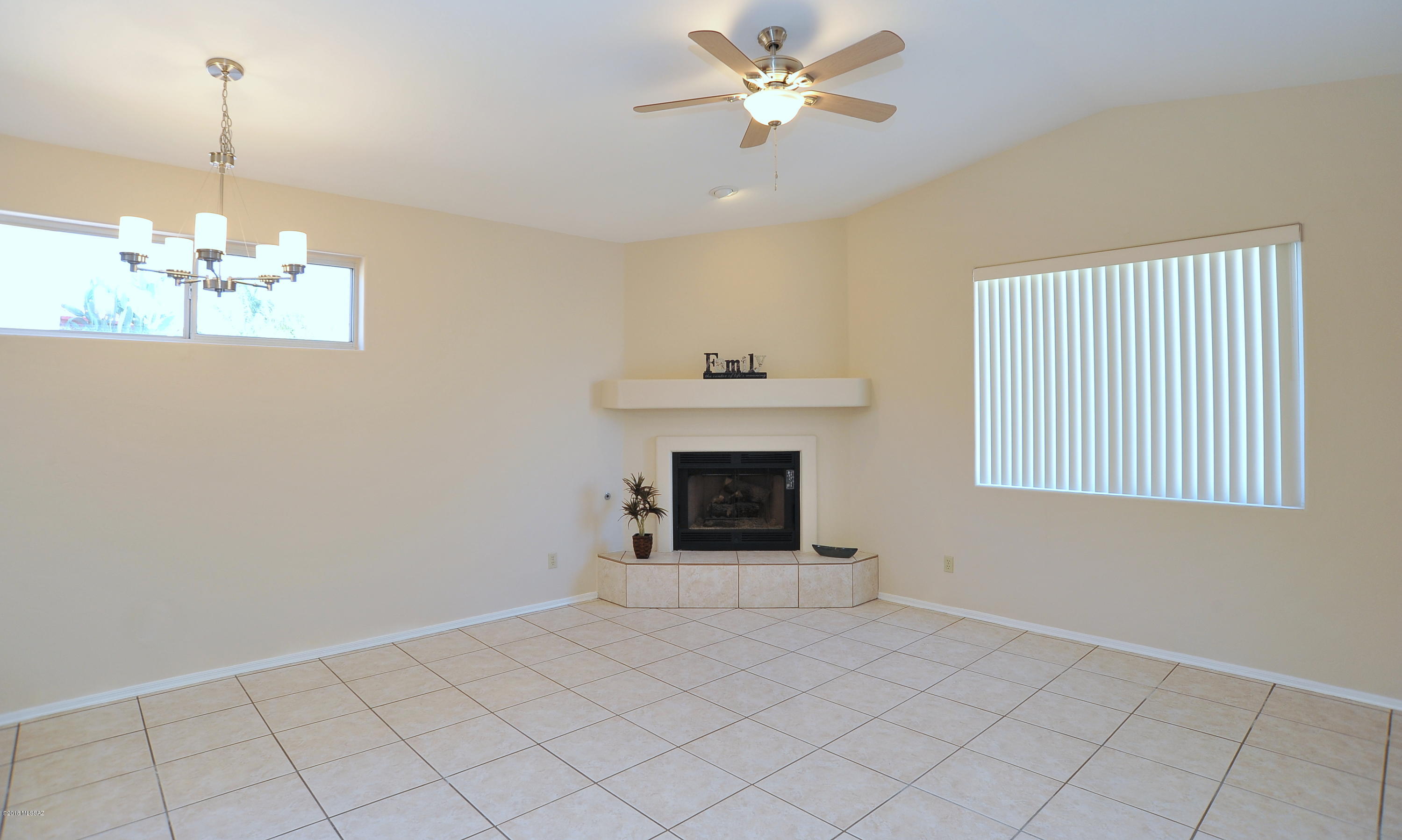 11264 North Sawtooth Road Tucson, AZ 85737 - Photo 13 of 43