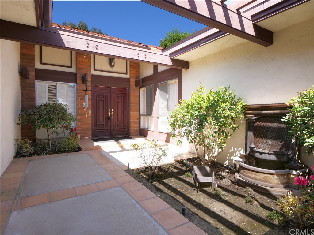 5 Silverbit Lane Rolling Hills Estates, CA 90274 - Photo 3 of 26