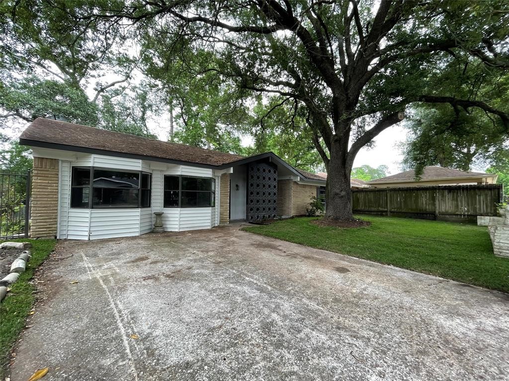 7611 Cabot Street Houston, TX 77016 - Photo 2 of 21