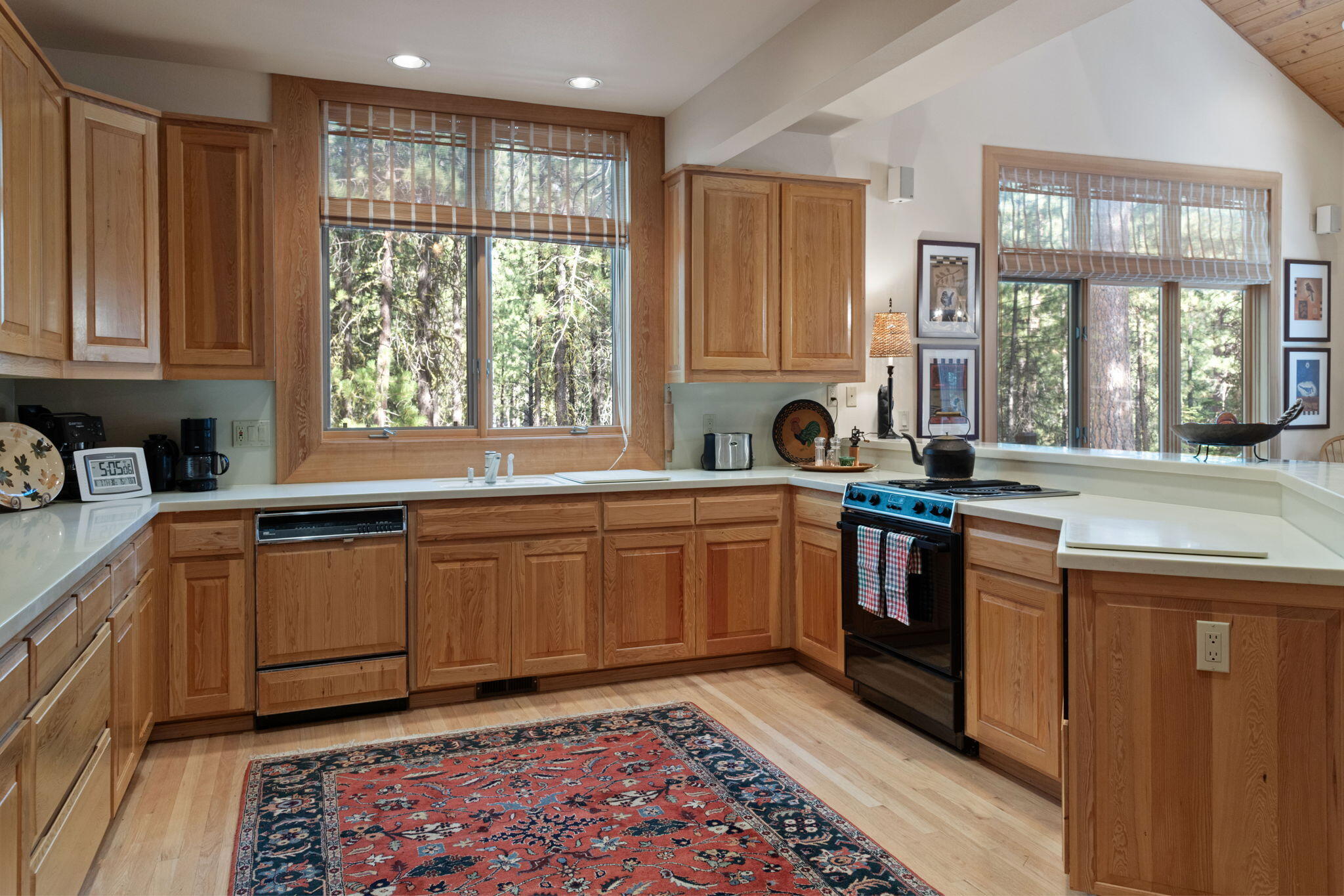 70440 Linnaea Borealis, Unit GM395 Black Butte Ranch, OR 97759 - Photo 5 of 45