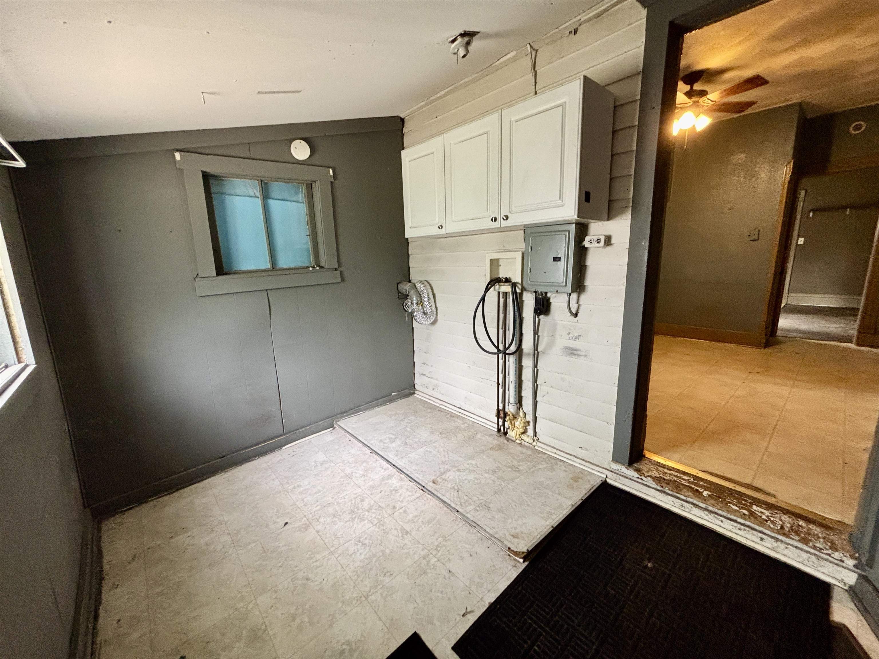 412 West Madison Street Belvidere, IL 61008 - Photo 14 of 27