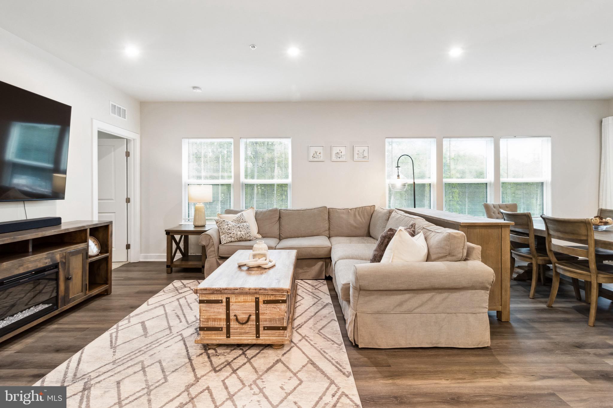 10411 Resort Road, Unit N Ellicott City, MD 21042 - Photo 28 of 35