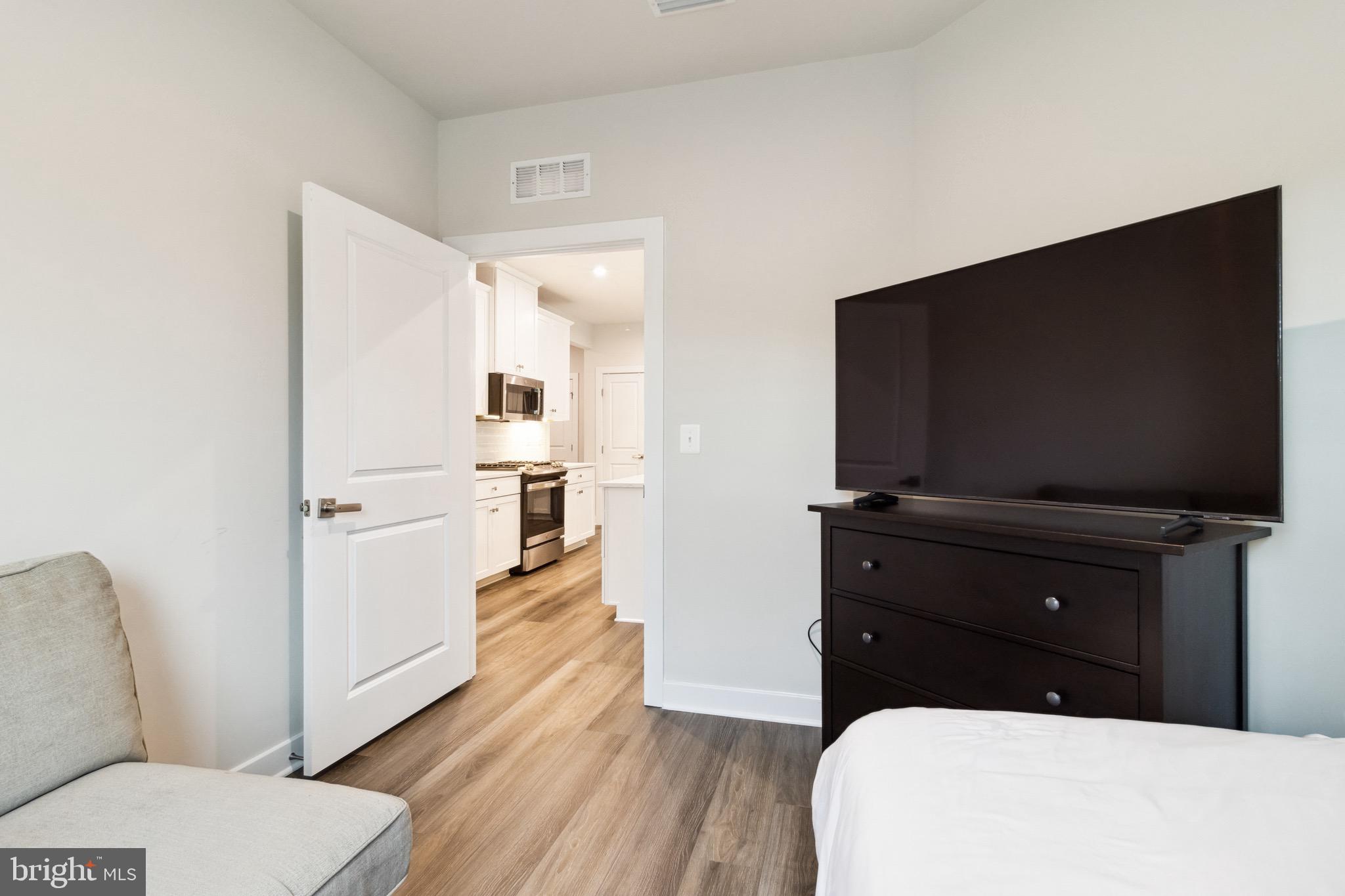 10411 Resort Road, Unit N Ellicott City, MD 21042 - Photo 32 of 35