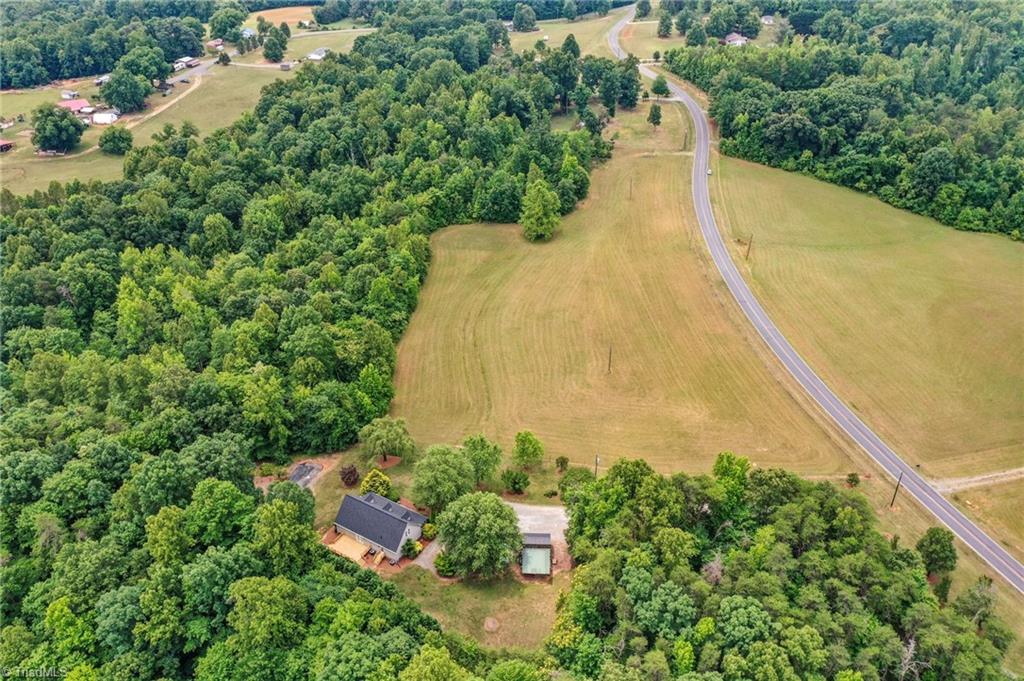 463 Manley Farm Road Reidsville, NC 27320 - Photo 5 of 50 Gallery Image 5