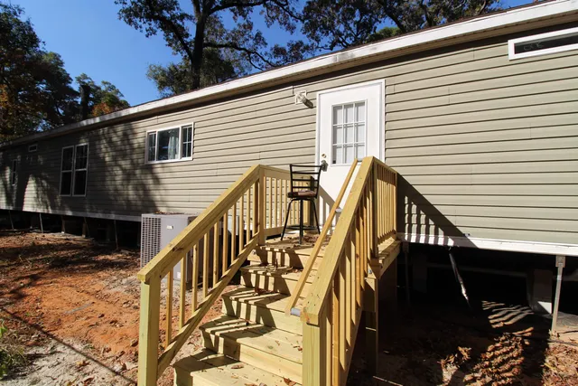 $245,000 | 185 McMahan Drive, Crawfordville, FL 32327