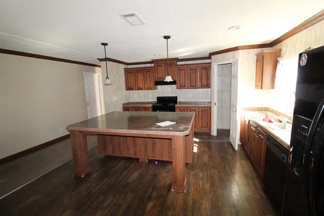 $245,000 | 185 McMahan Drive, Crawfordville, FL 32327