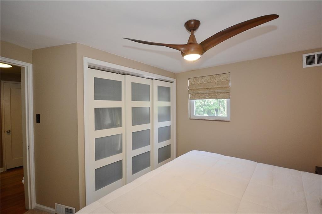 516 Haverhill Road Pittsburgh, PA 15228 - Photo 17 of 25