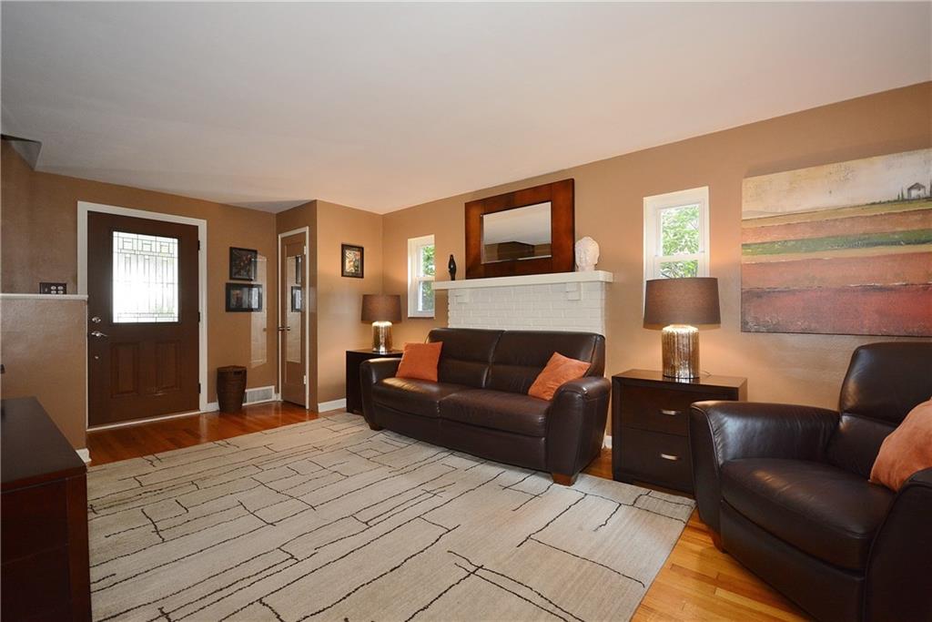 516 Haverhill Road Pittsburgh, PA 15228 - Photo 4 of 25