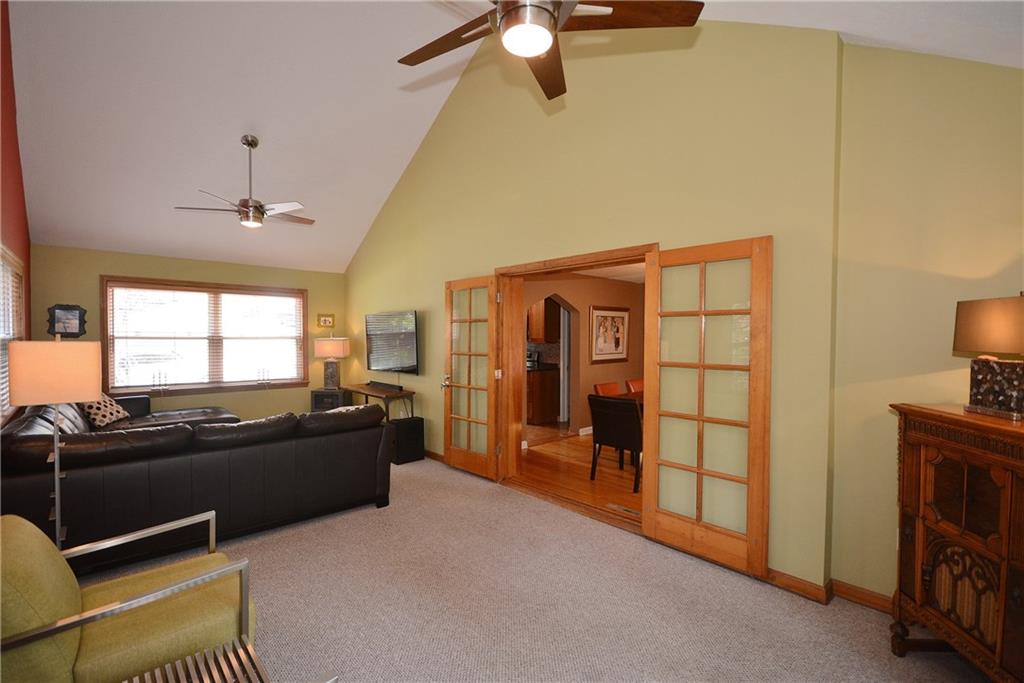 516 Haverhill Road Pittsburgh, PA 15228 - Photo 9 of 25
