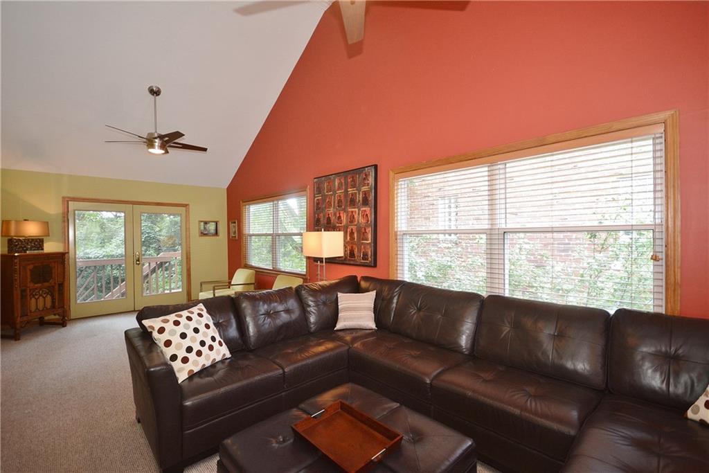 516 Haverhill Road Pittsburgh, PA 15228 - Photo 10 of 25
