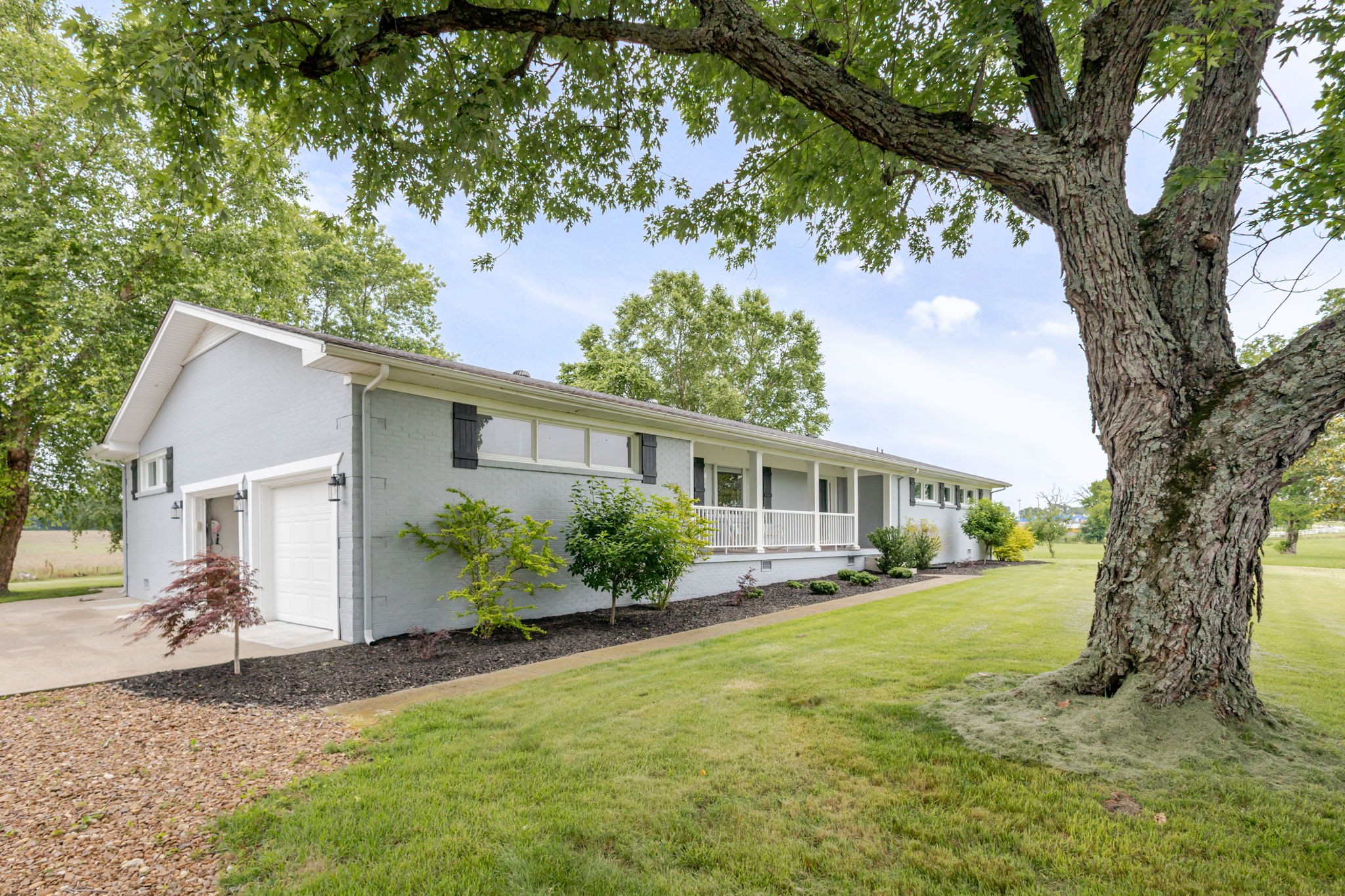 540 Snell Road Shelbyville, TN 37160 - Photo 4 of 62 Gallery Image 4
