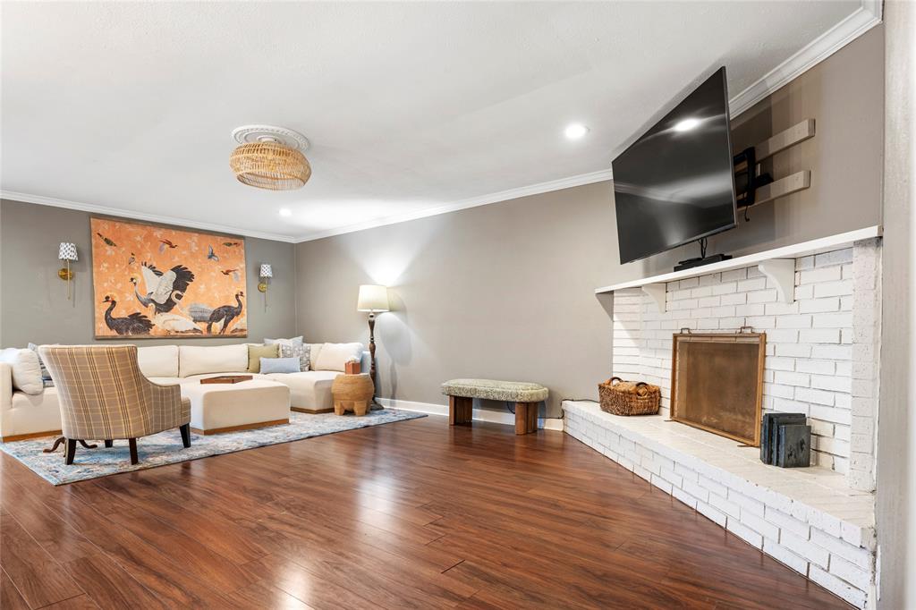 906 Rolling Ridge Drive Allen, TX 75002 - Photo 4 of 40