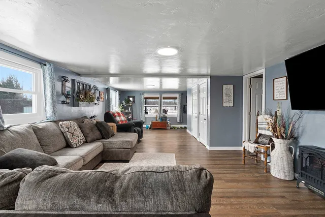 $334,900 | 2372 Doran Street, Oconto, WI 54153