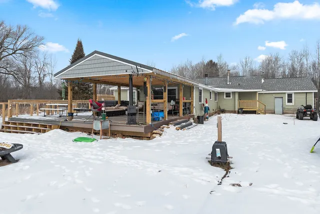$334,900 | 2372 Doran Street, Oconto, WI 54153