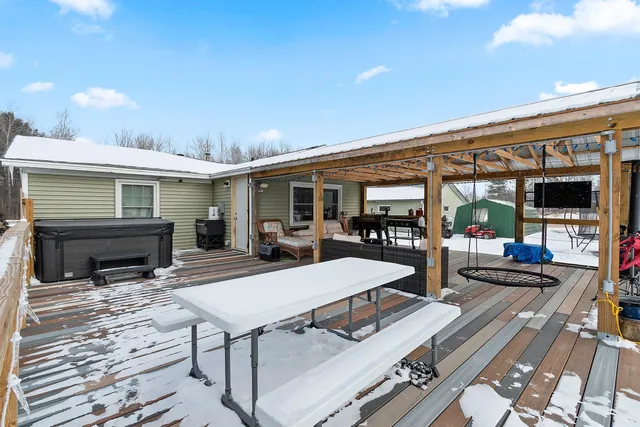 $334,900 | 2372 Doran Street, Oconto, WI 54153