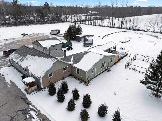 $334,900 | 2372 Doran Street, Oconto, WI 54153