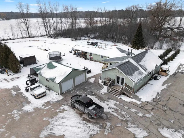 $334,900 | 2372 Doran Street, Oconto, WI 54153