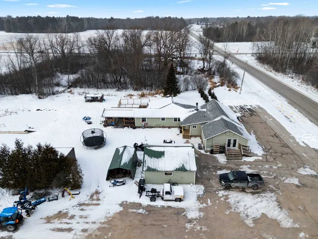 $334,900 | 2372 Doran Street, Oconto, WI 54153