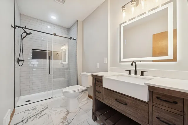 $240,000 | 1207 West Michigan Avenue, Jackson, MI 49202