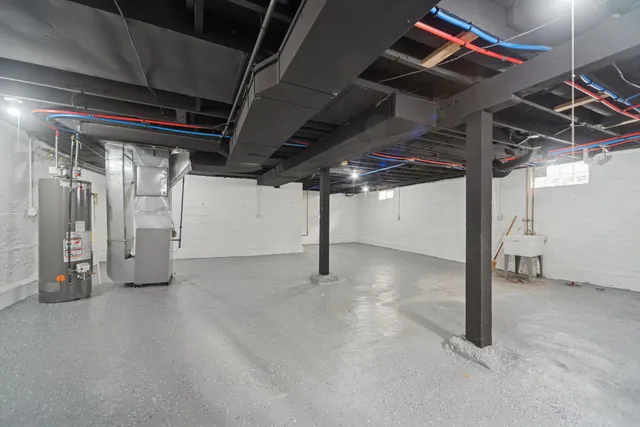 $240,000 | 1207 West Michigan Avenue, Jackson, MI 49202