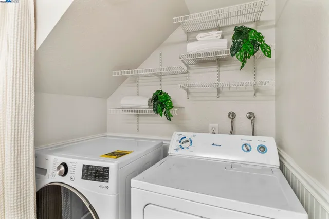 $995,000 | 215 Mavis Drive, Pleasanton, CA 94566