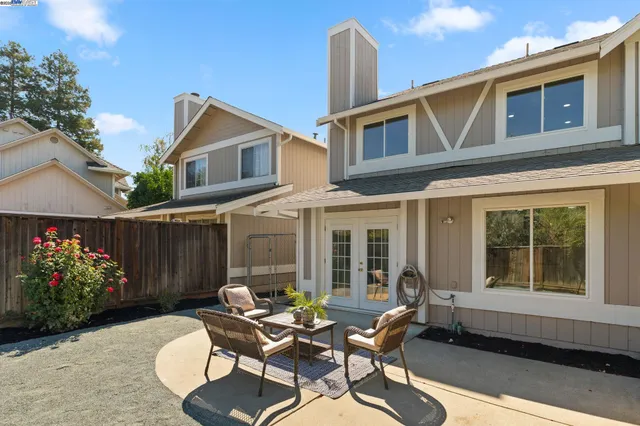 $995,000 | 215 Mavis Drive, Pleasanton, CA 94566