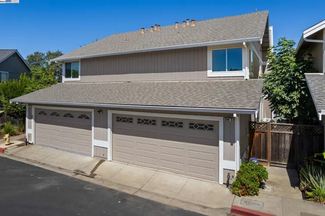 $995,000 | 215 Mavis Drive, Pleasanton, CA 94566