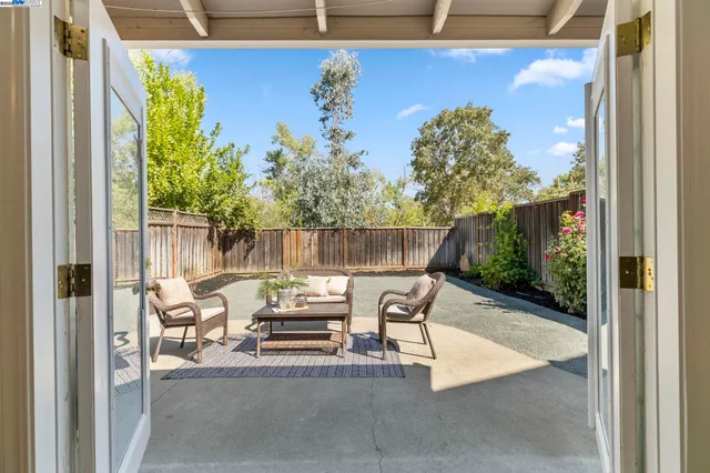 $995,000 | 215 Mavis Drive, Pleasanton, CA 94566