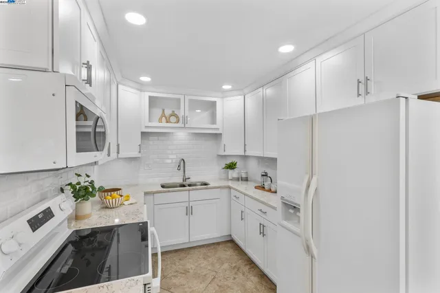 $995,000 | 215 Mavis Drive, Pleasanton, CA 94566