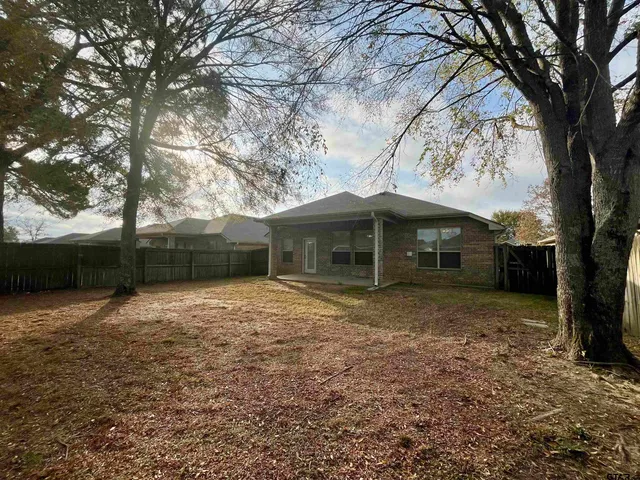 $1,550 | 6956 Saga Drive, Flint, TX 75762