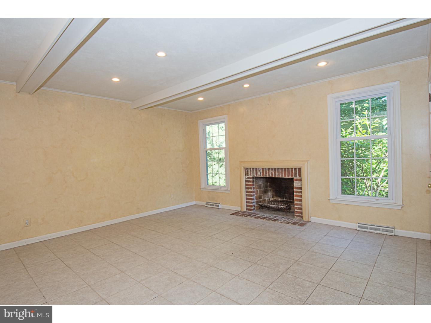 637 Broad Acres Road Penn Valley, PA 19072 - Photo 9 of 22