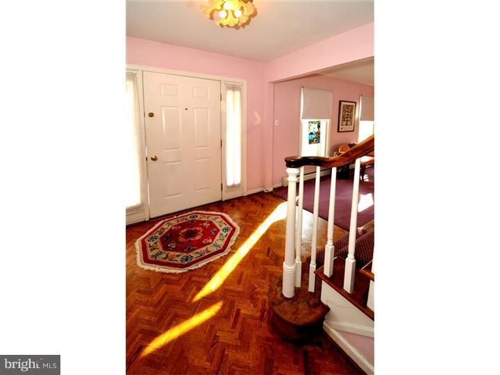 1536 Noble Road Jenkintown, PA 19046 - Photo 2 of 25 Foyer