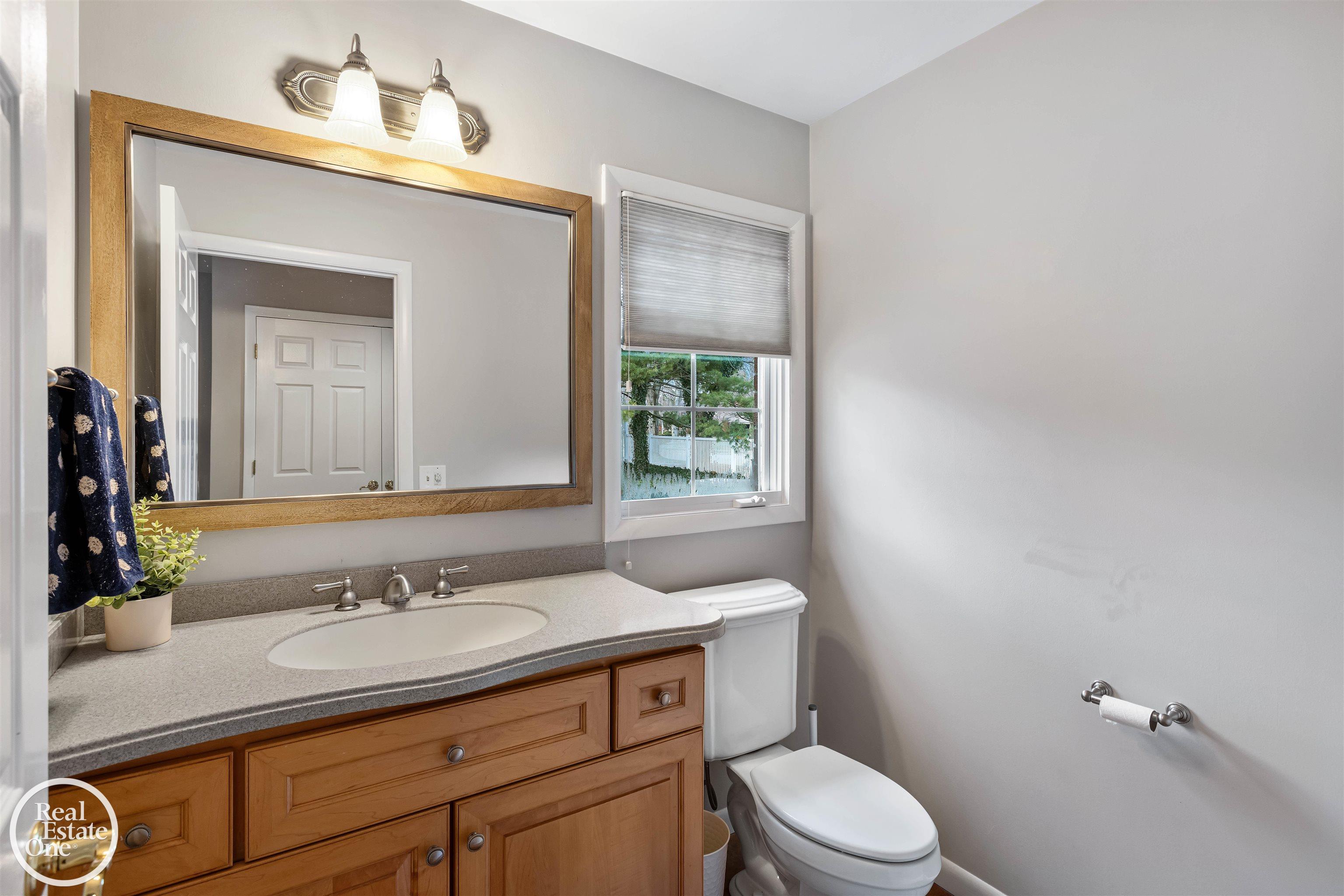 535 Ballantyne Road Grosse Pointe Shores, MI 48236 - Photo 35 of 89