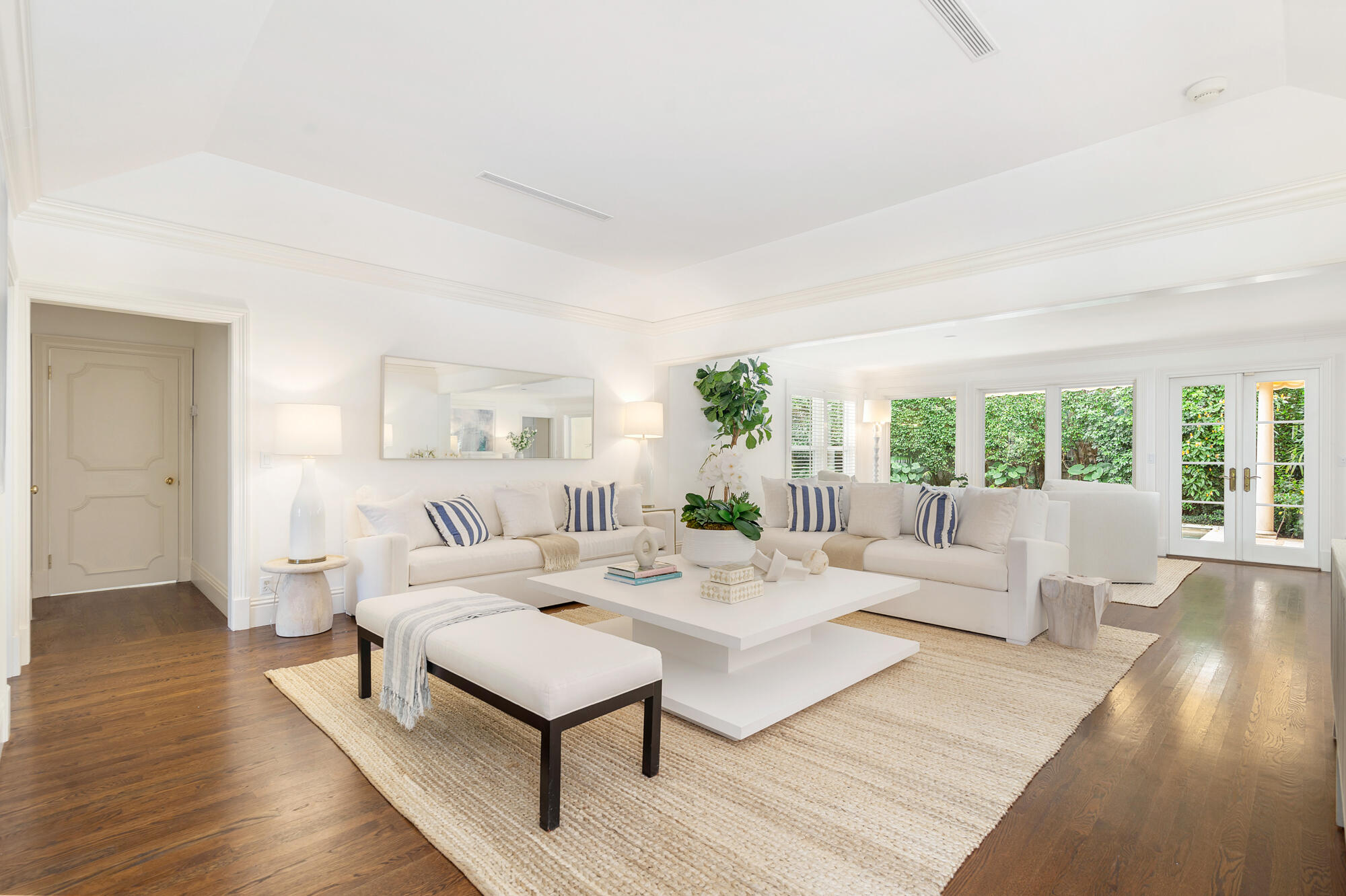 266 Southland Road Palm Beach, FL 33480 - Photo 4 of 31 low-6