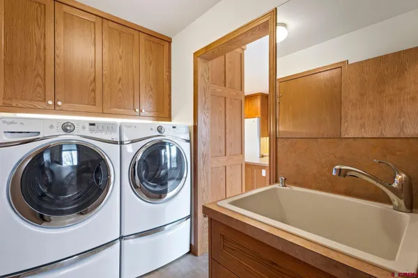 a view of a backyard with a garden and plants