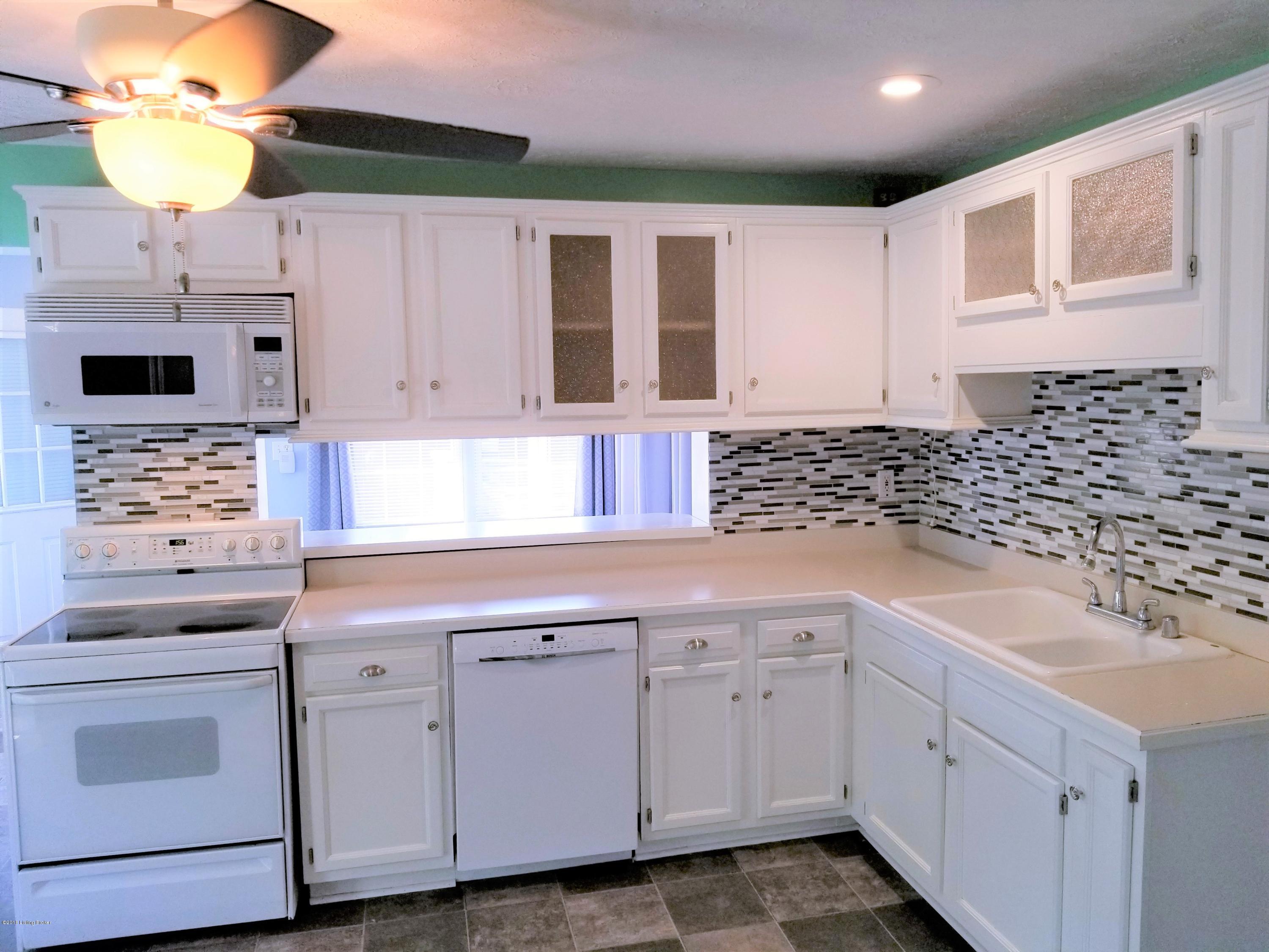 8906 Old Bates Road Louisville, KY 40228 - Photo 10 of 35 Pic 10 Old Bates