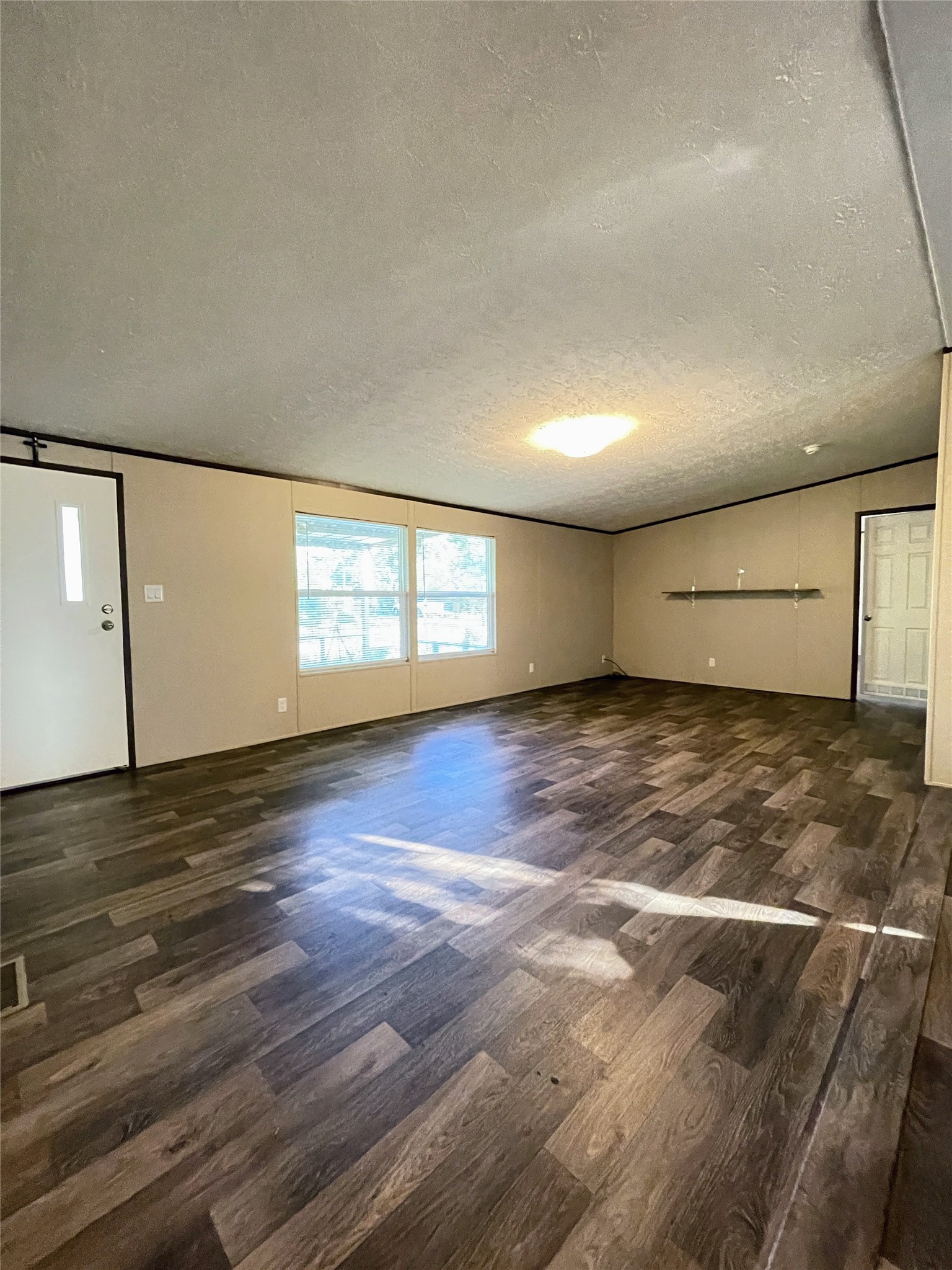 286 Wilson Road Red Rock, TX 78662 - Photo 8 of 21 Living Room