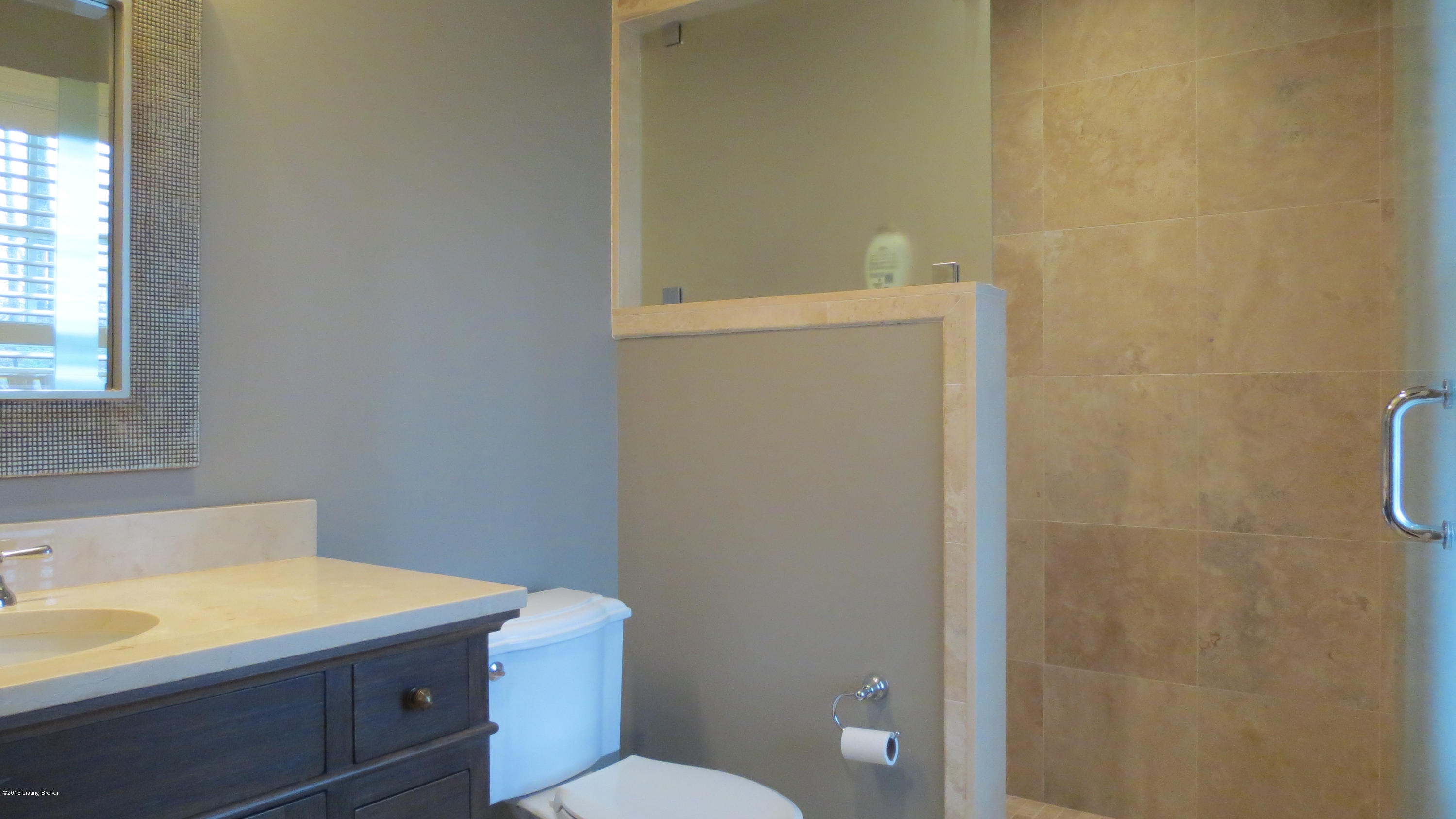 12405 Mistletoe Road Anchorage, KY 40223 - Photo 18 of 56 12405Mistletoe 036