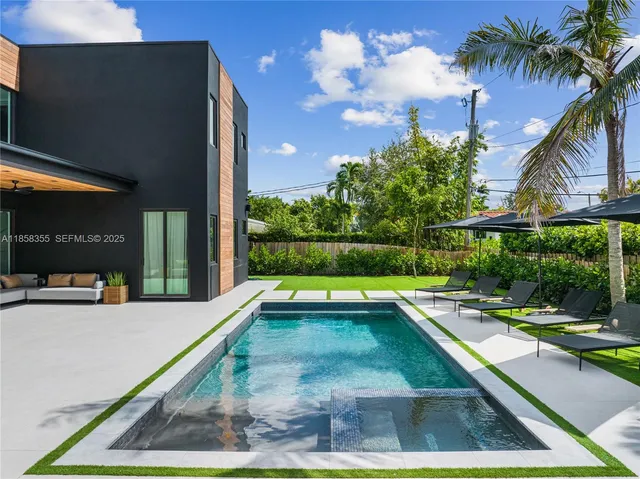 $55,000 | 1960 Northeast 197th Terrace, Miami, FL 33179