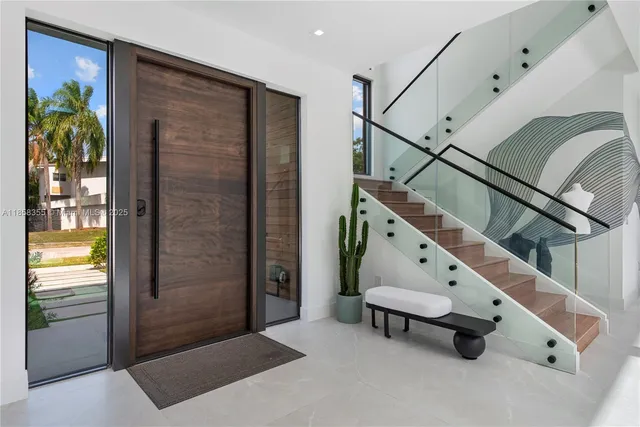 $55,000 | 1960 Northeast 197th Terrace, Miami, FL 33179