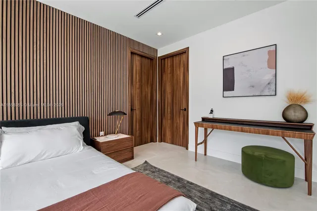 $55,000 | 1960 Northeast 197th Terrace, Miami, FL 33179