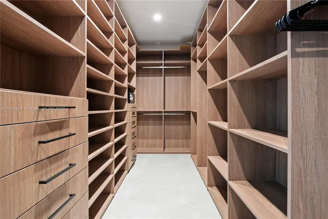 $55,000 | 1960 Northeast 197th Terrace, Miami, FL 33179