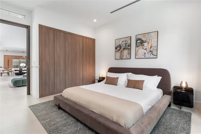 $55,000 | 1960 Northeast 197th Terrace, Miami, FL 33179