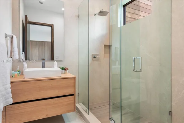 $55,000 | 1960 Northeast 197th Terrace, Miami, FL 33179