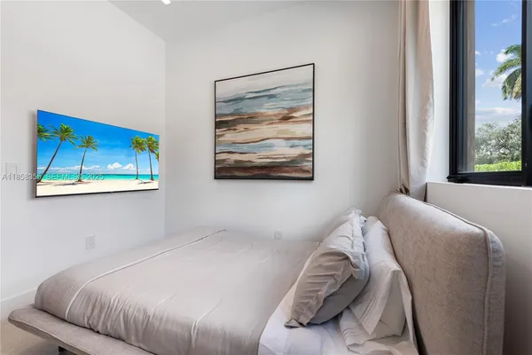 $55,000 | 1960 Northeast 197th Terrace, Miami, FL 33179